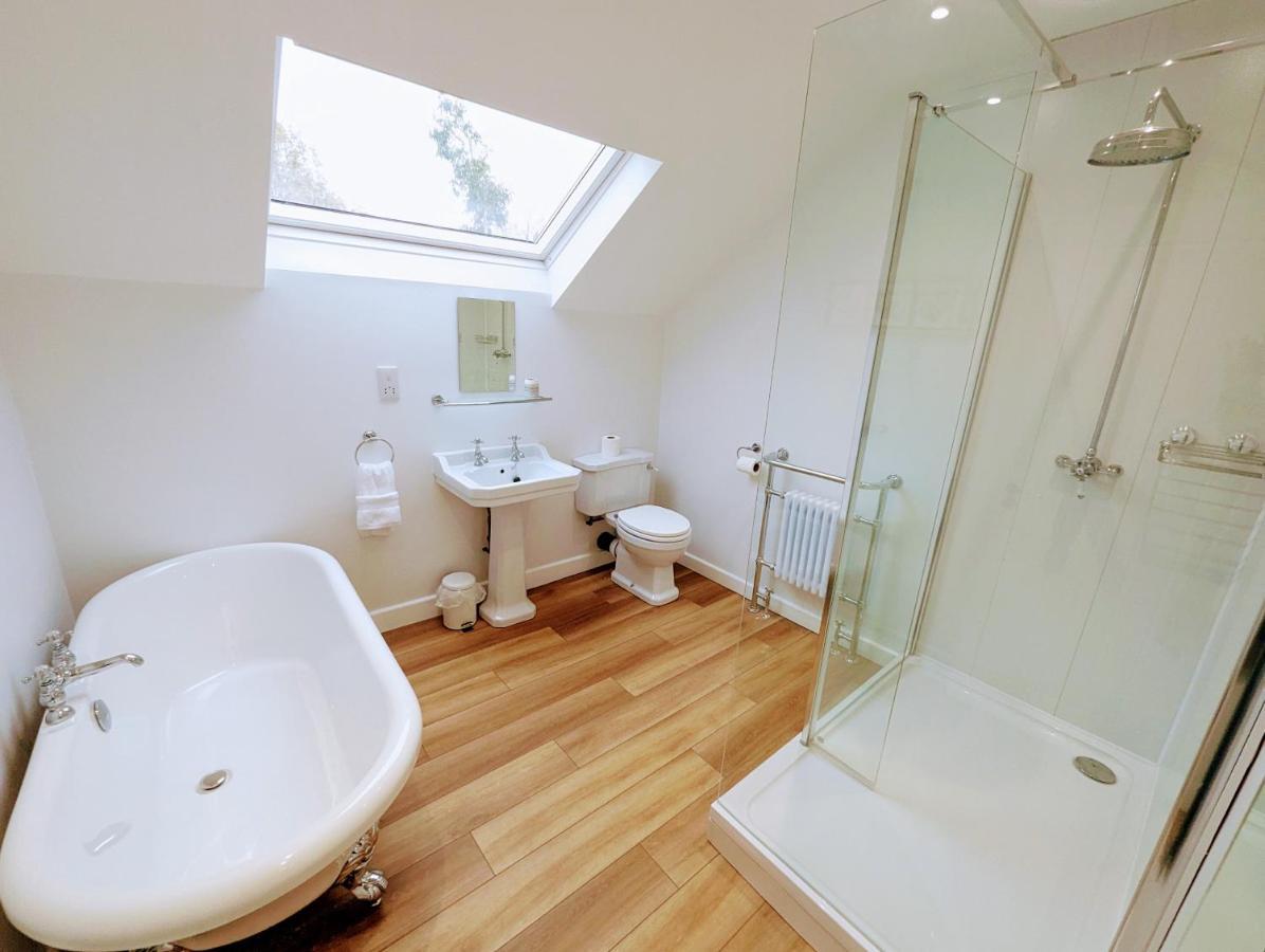 Blossom Holiday Lets - 94 Roseberry Cottages ギーズバラ エクステリア 写真